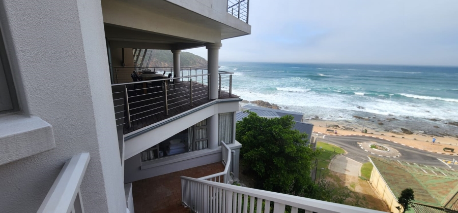 6 Bedroom Property for Sale in Herolds Bay Western Cape
